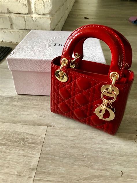 lady dior mini red.